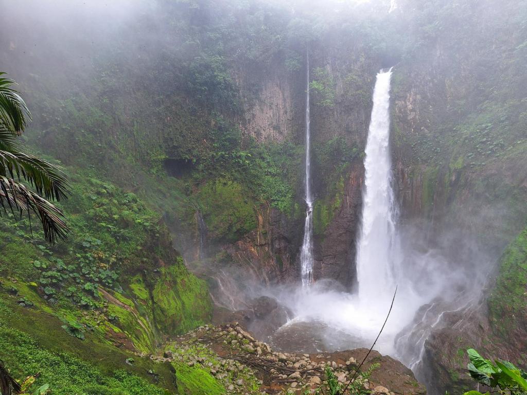 Catarata del Toro